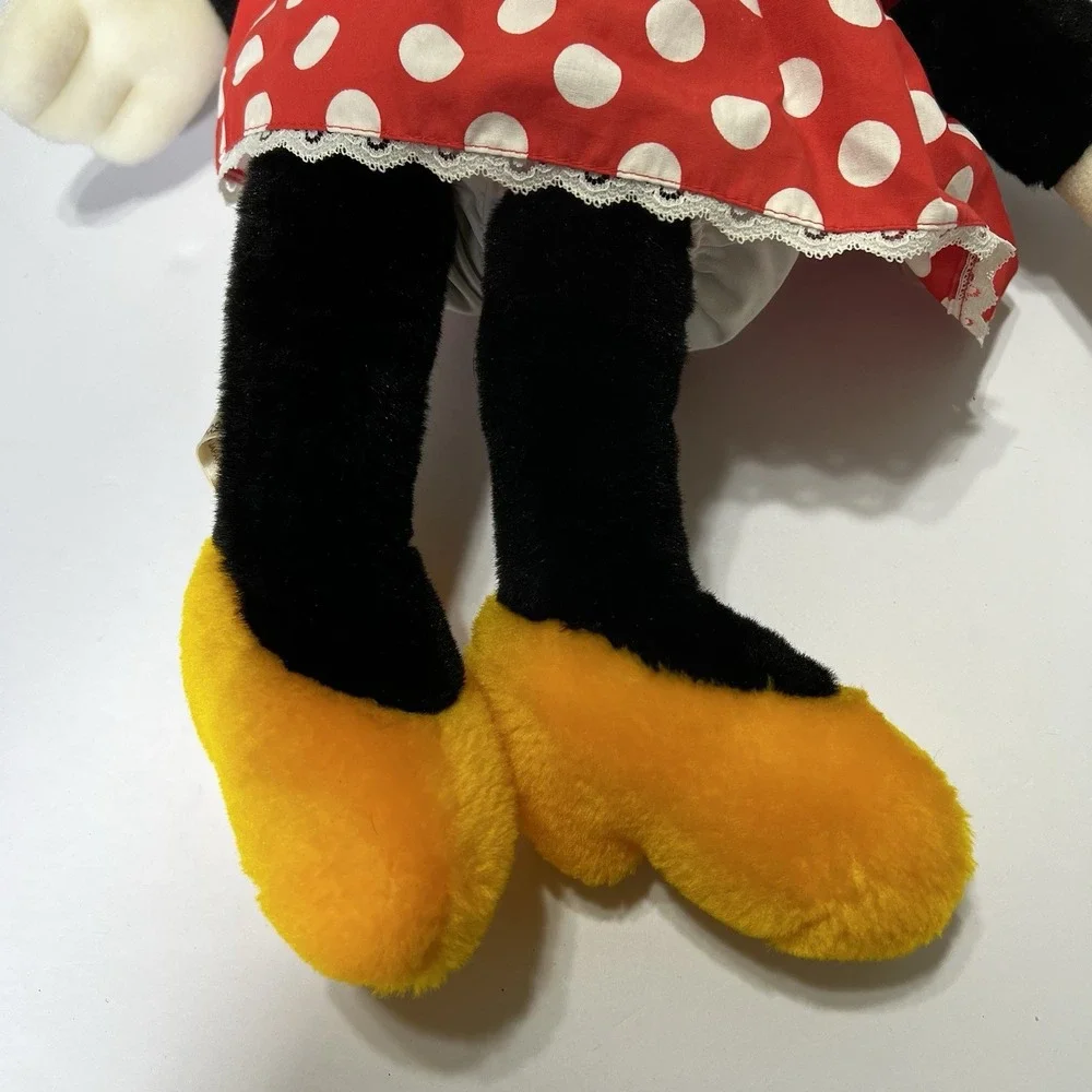 Vintage Walt Disney Sun and Star‎ Minnie Mouse Stuffed Toy Plush 24
